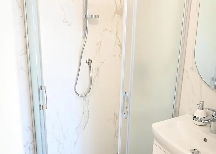 Ca' Tra Cielo E Monti